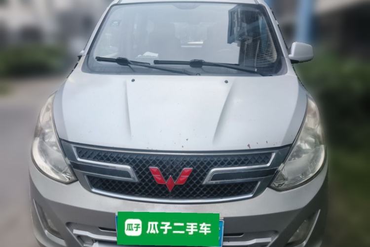 Used Wuling Rongguang V 2015 1.5L Base Version Front