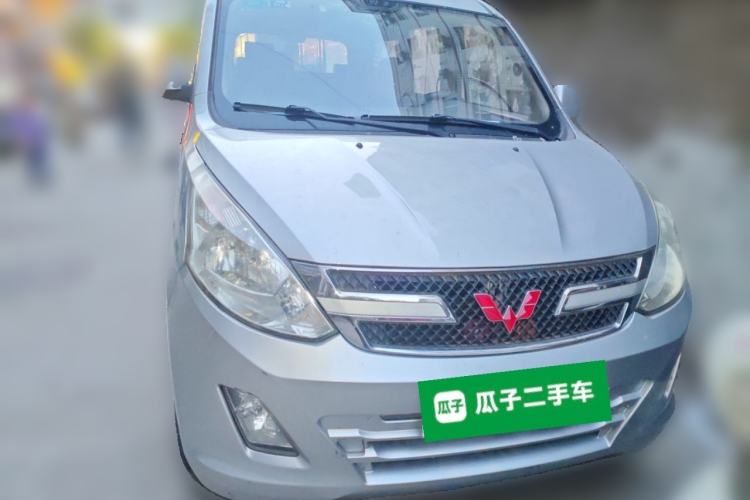 Used Wuling Rongguang V 2015 1.5L Standard Version Front