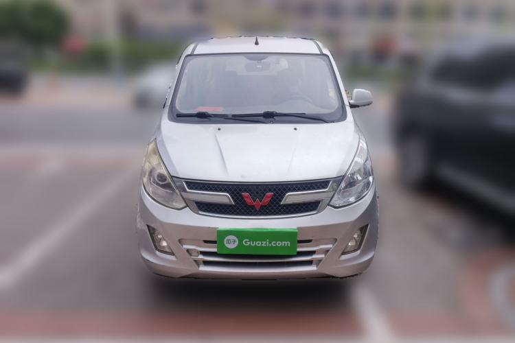 Used Wuling Rongguang V 2015 1.5L Standard Version Front