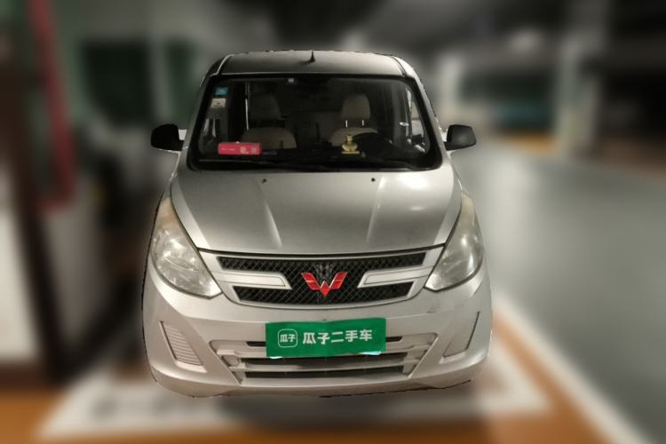 Used Wuling Rongguang V 2015 1.2L Practical Model Front