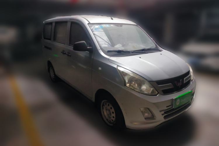 Used Wuling Rongguang V 2015 1.2L Practical Model Front Right 45 Deg