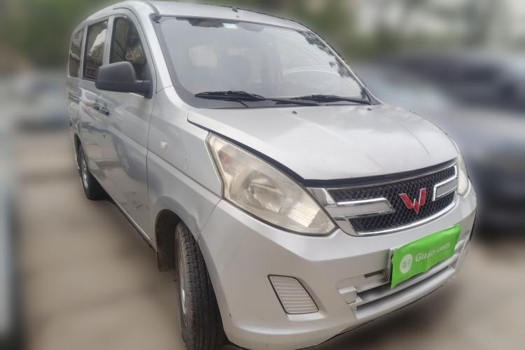 Used Wuling Rongguang V 2015 1.2L Practical Model Front Right 45 Deg