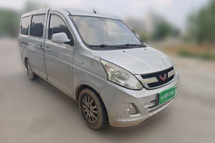 Used Wuling Rongguang V 2015 1.2L Standard Version Front Right 45 Deg