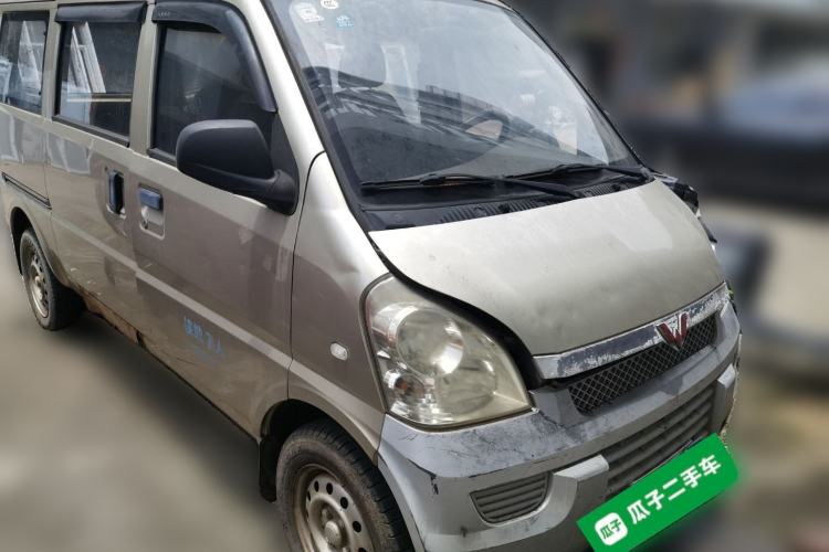 Used Wuling Rongguang V 2015 1.2L Base Version Front Right 45 Deg