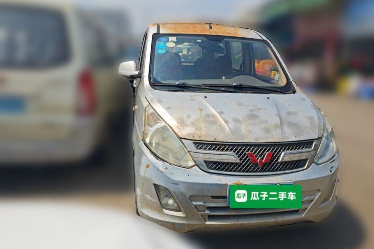 Used Wuling Rongguang V 2015 1.2L Standard Version Front Right 45 Deg