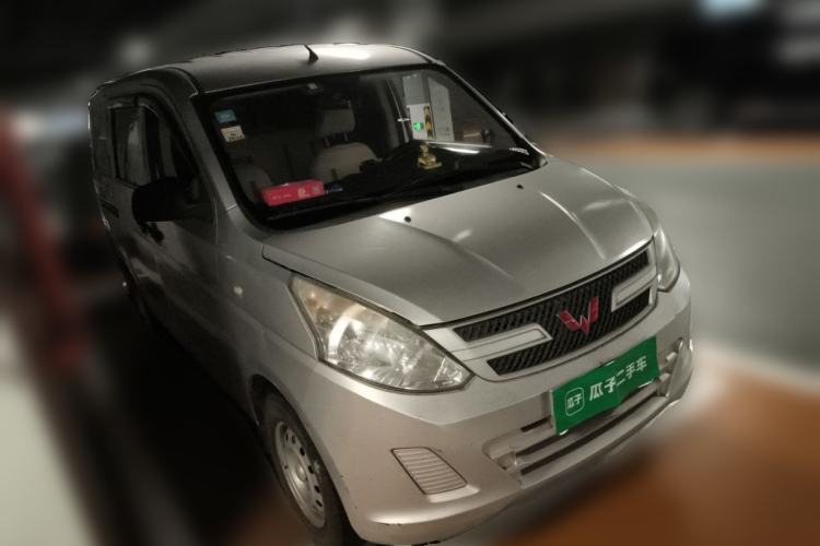 Used Wuling Rongguang V 2015 1.2L Practical Model Front Right 45 Deg