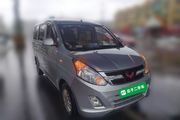 Used Wuling Rongguang V 2015 1.2L Standard Version Front Right 45 Deg