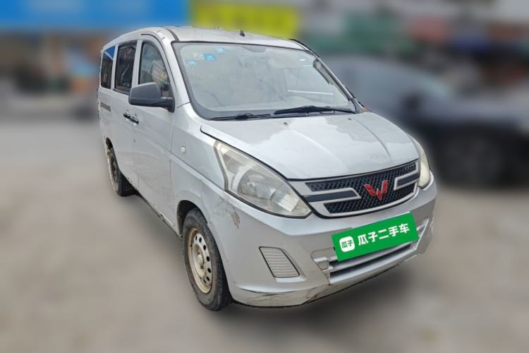 Used Wuling Rongguang V 2015 1.2L Practical Model Front Right 45 Deg