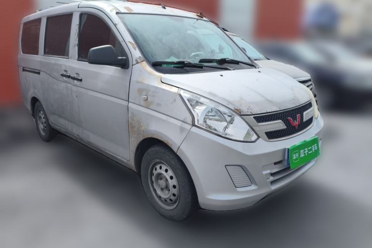 Used Wuling Rongguang V 2015 1.5L Base Version Front Right 45 Deg