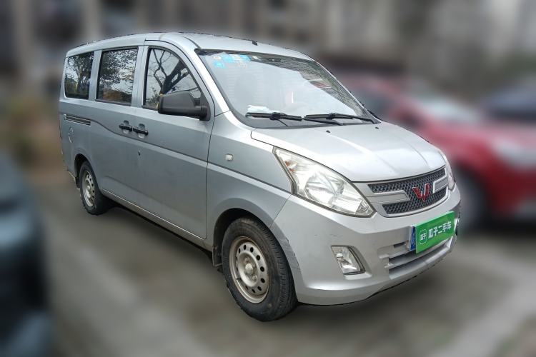 Used Wuling Rongguang V 2015 1.2L Practical Model Front Right 45 Deg