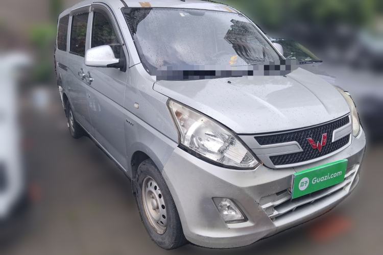 Used Wuling Rongguang V 2015 1.5L Base Version Front Right 45 Deg