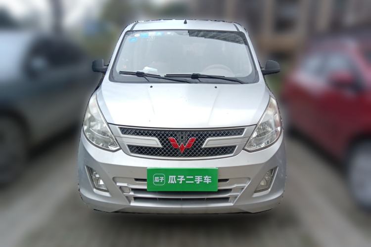 Used Wuling Rongguang V 2015 1.2L Practical Model Front