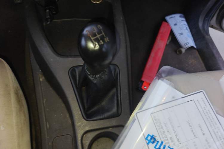 Used Wuling Rongguang V 2015 1.5L Standard Version Gear Lever