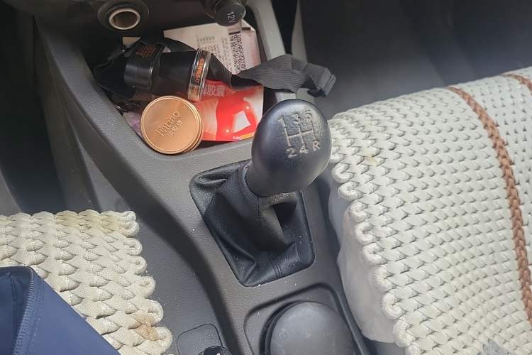 Used Wuling Rongguang V 2015 1.2L Standard Version Gear Lever