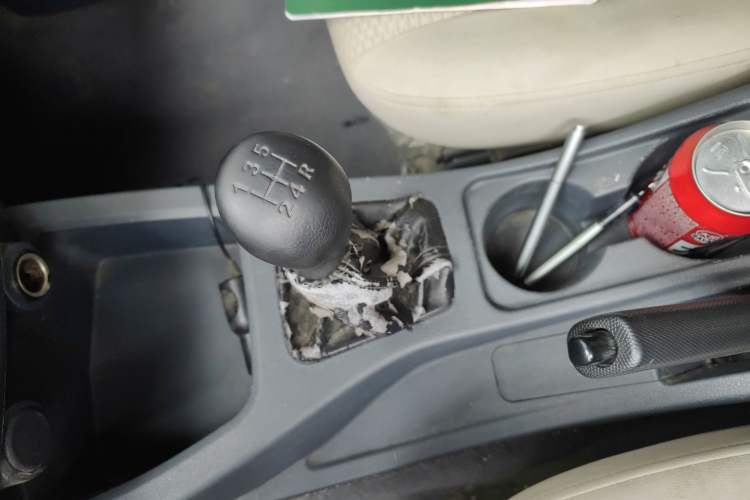 Used Wuling Rongguang V 2015 1.2L Base Version Gear Lever