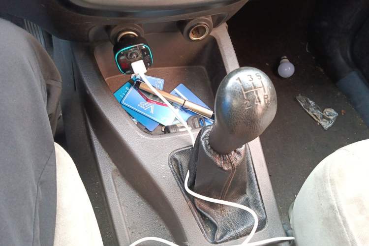 Used Wuling Rongguang V 2015 1.5L Base Version Gear Lever
