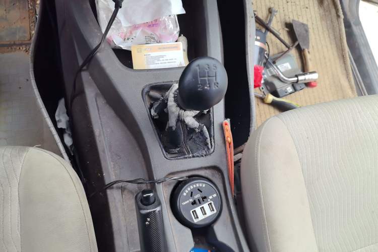 Used Wuling Rongguang V 2015 1.2L Base Version Gear Lever