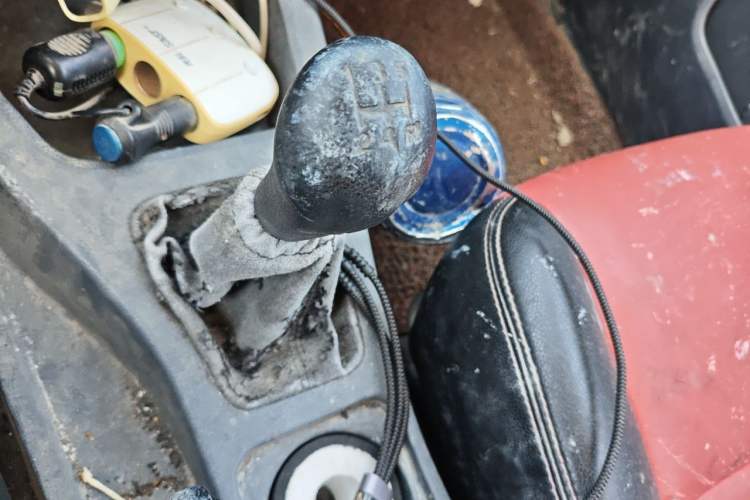 Used Wuling Rongguang V 2015 1.5L Base Version Gear Lever