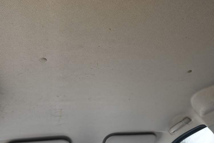 Used Wuling Rongguang V 2015 1.2L Practical Model Headliner