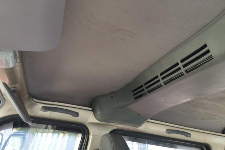 Used Wuling Rongguang V 2015 1.2L Base Version Headliner