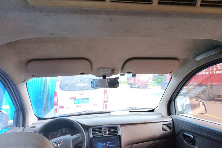 Used Wuling Rongguang V 2015 1.5L Base Version Headliner