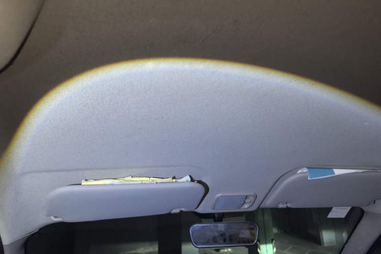 Used Wuling Rongguang V 2015 1.2L Practical Model Headliner