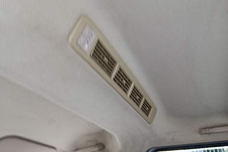 Used Wuling Rongguang V 2015 1.5L Standard Version Headliner
