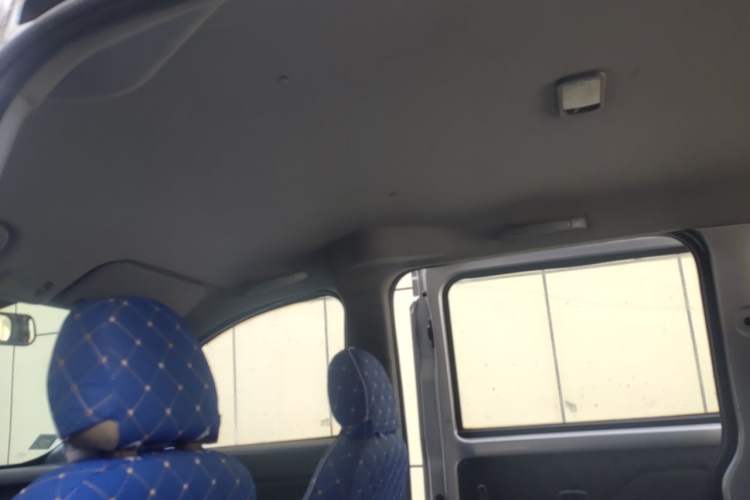 Used Wuling Rongguang V 2015 1.5L Base Version Headliner