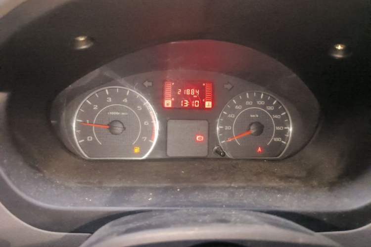Used Wuling Rongguang V 2015 1.2L Practical Model Instrument Cluster