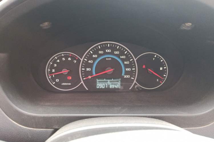 Used Wuling Rongguang V 2015 1.2L Base Version Instrument Cluster