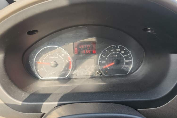 Used Wuling Rongguang V 2015 1.2L Practical Model Instrument Cluster