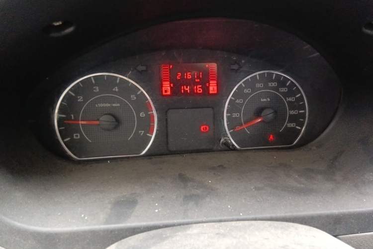 Used Wuling Rongguang V 2015 1.2L Practical Model Instrument Cluster