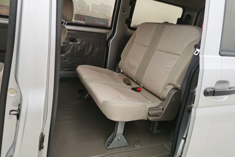 Used Wuling Rongguang V 2015 1.2L Practical Model Interior 2