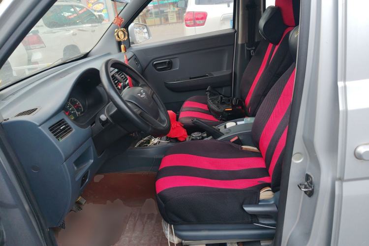 Used Wuling Rongguang V 2015 1.5L Base Version Left Front Seat