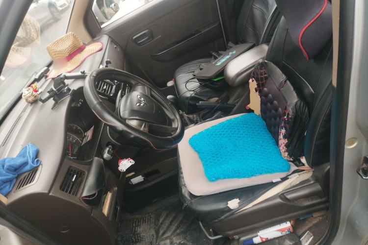 Used Wuling Rongguang V 2015 1.5L Standard Version Left Front Seat