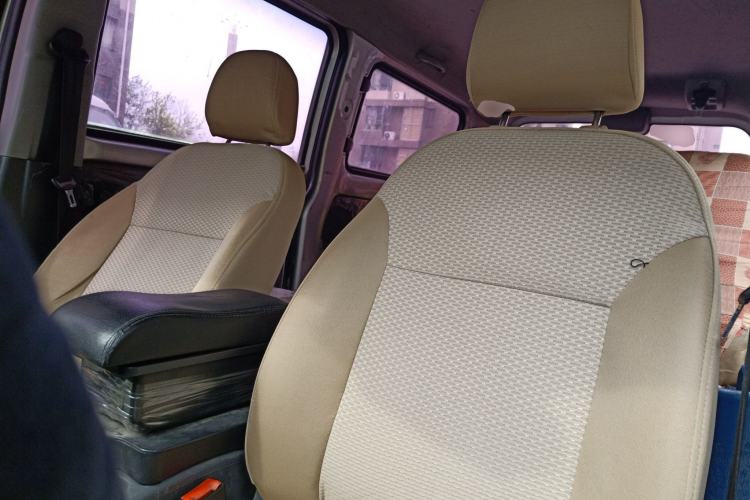Used Wuling Rongguang V 2015 1.2L Base Version Left Front Seat