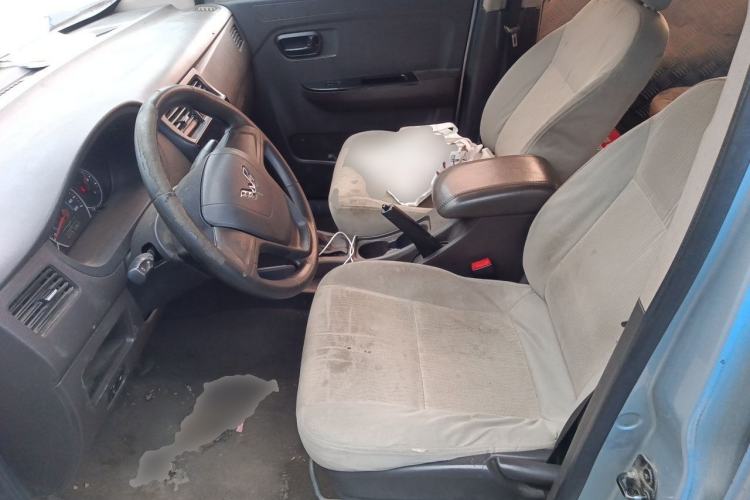 Used Wuling Rongguang V 2015 1.5L Base Version Left Front Seat