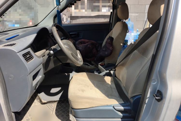 Used Wuling Rongguang V 2015 1.5L Base Version Left Front Seat