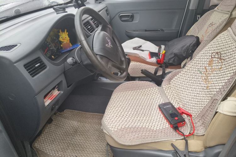 Used Wuling Rongguang V 2015 1.5L Base Version Left Front Seat