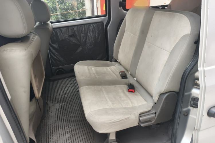 Used Wuling Rongguang V 2015 1.5L Practical Version Left Rear Seat