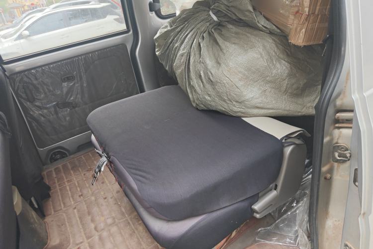 Used Wuling Rongguang V 2015 1.2L Practical Model Left Rear Seat