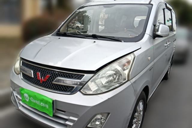 Used Wuling Rongguang V 2015 1.5L Standard Version