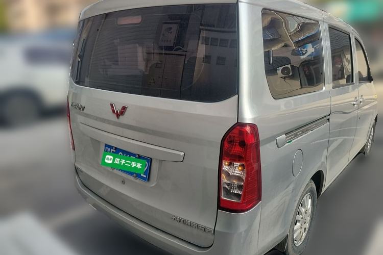 Used Wuling Rongguang V 2015 1.2L Standard Version Rear