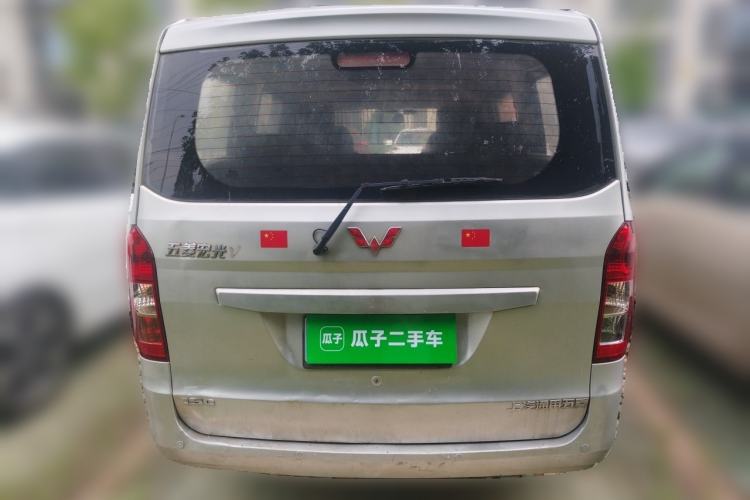 Used Wuling Rongguang V 2015 1.5L Standard Version Rear