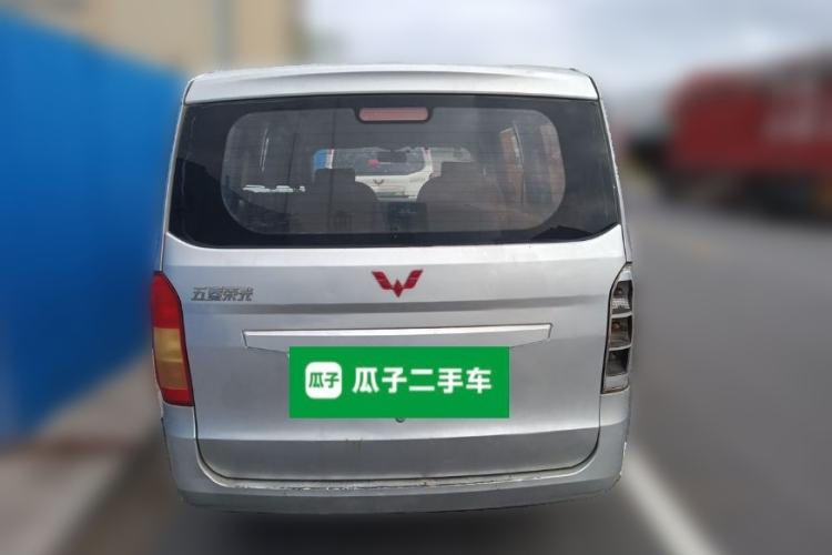 Used Wuling Rongguang V 2015 1.5L Base Version Rear