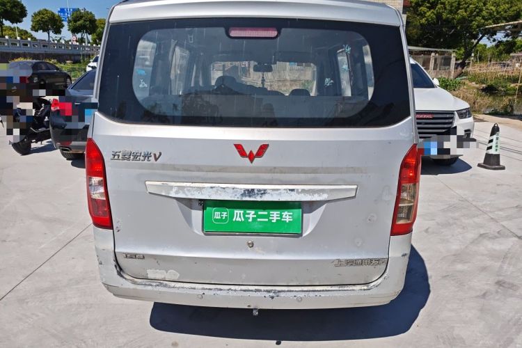 Used Wuling Rongguang V 2015 1.5L Base Version Rear