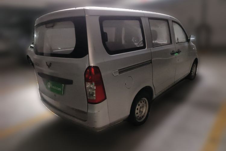 Used Wuling Rongguang V 2015 1.2L Practical Model Rear Right 45 Deg