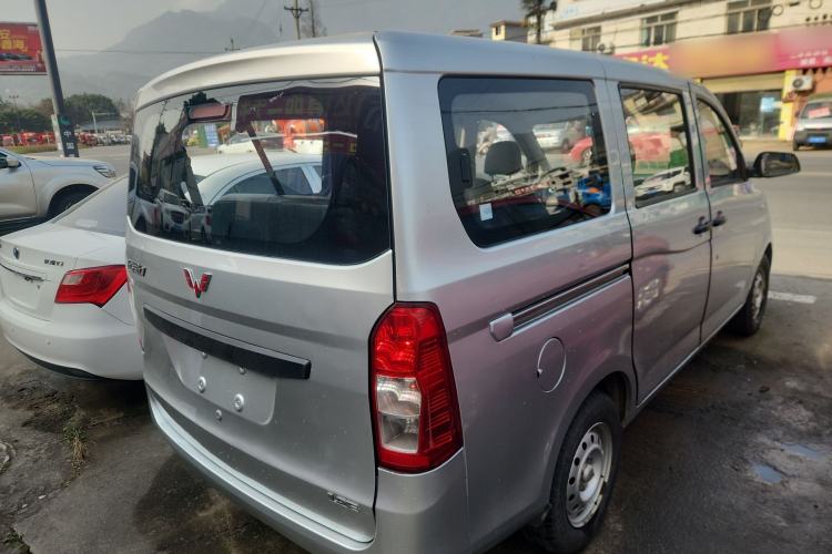 Used Wuling Rongguang V 2015 1.2L Practical Model Rear Right 45 Deg