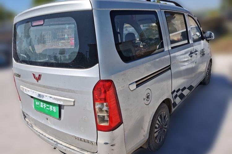 Used Wuling Rongguang V 2015 1.5L Base Version Rear Right 45 Deg