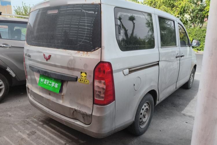 Used Wuling Rongguang V 2015 1.5L Base Version Rear Right 45 Deg